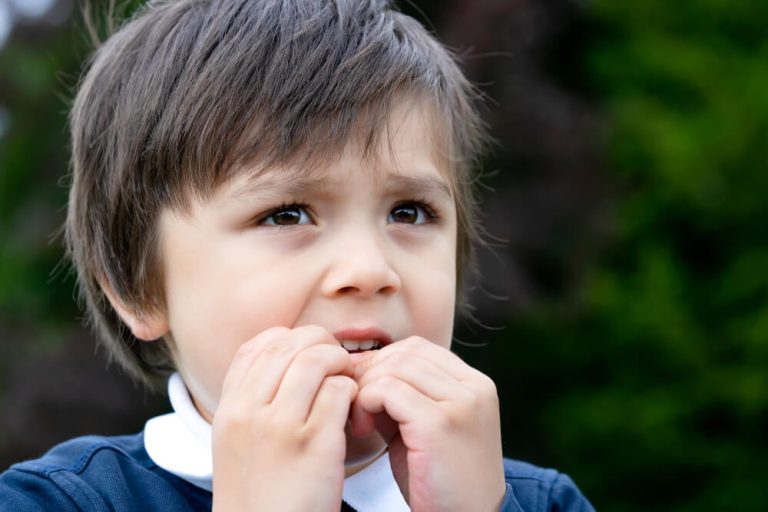 Phobia Sekolah (Skolionofobia): Penyebab & Cara Homeschooling Sebagai Solusi